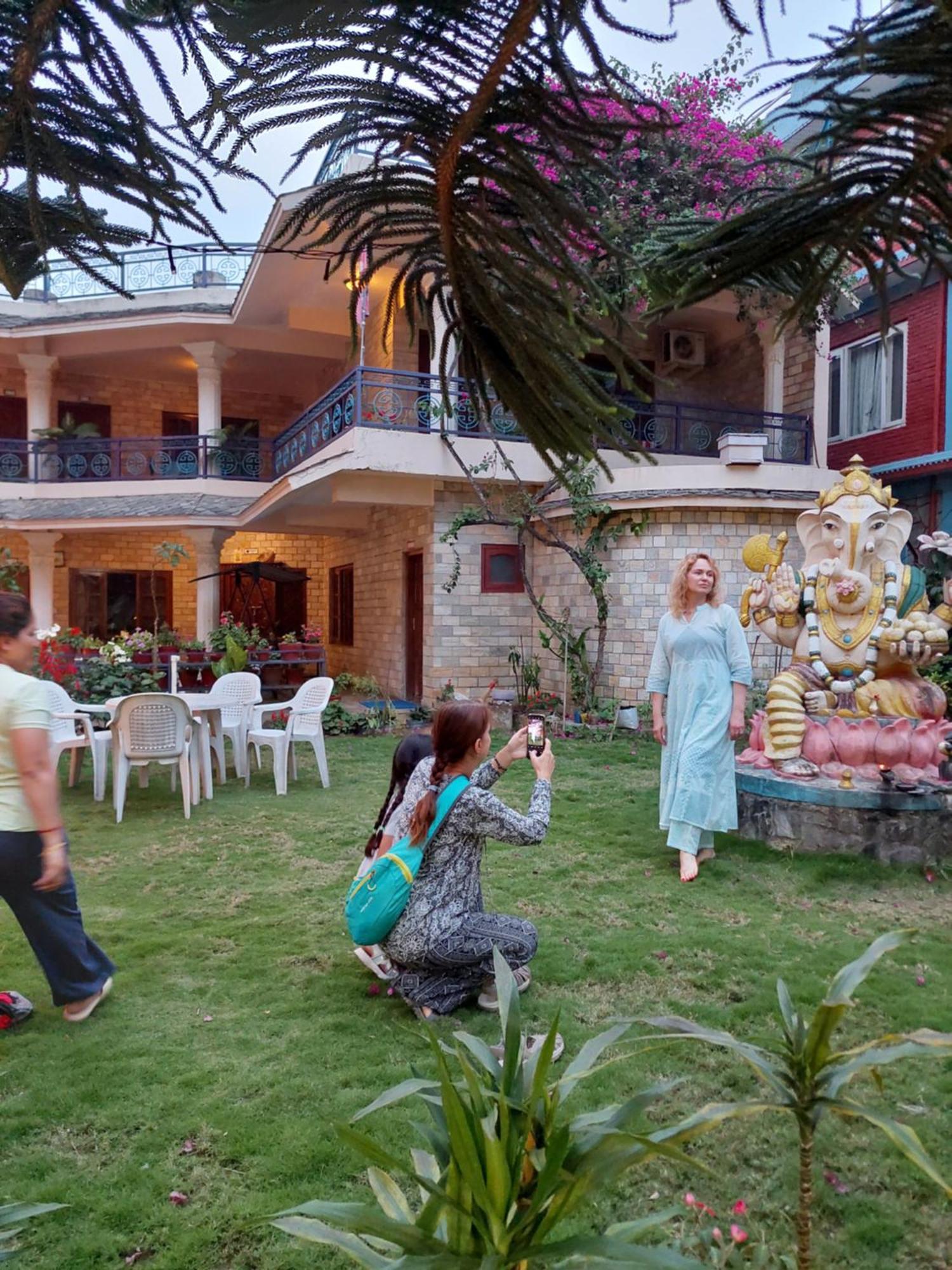 Blue Planet Lodge & Restaurant Pokhara Eksteriør bilde