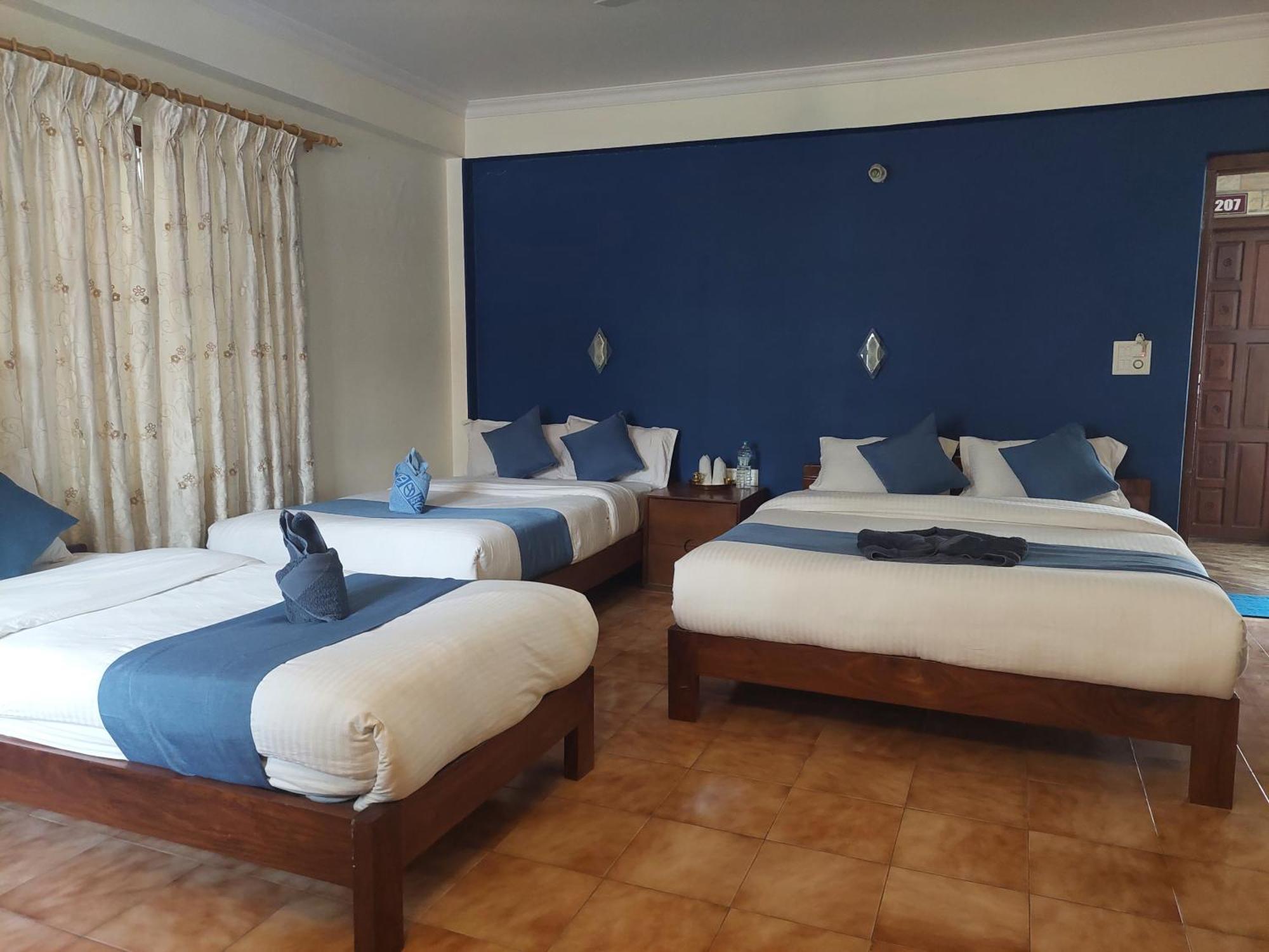 Blue Planet Lodge & Restaurant Pokhara Eksteriør bilde